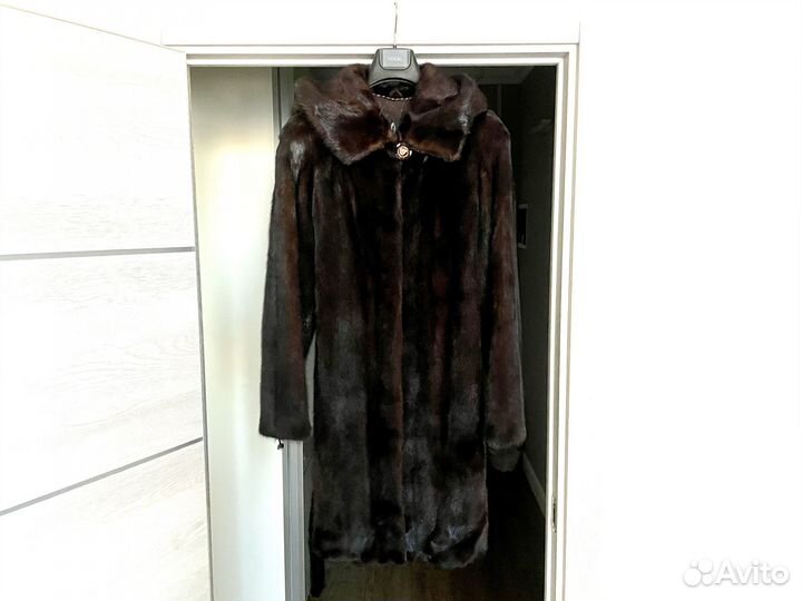 Шуба норковая с капюшоном 42