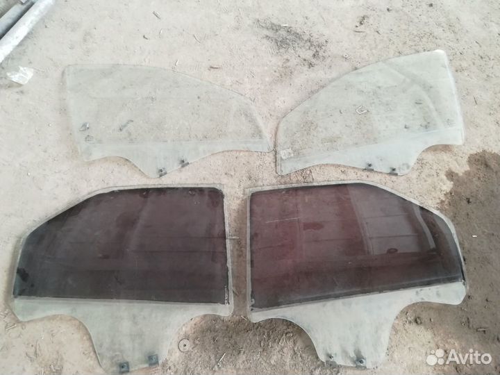 Стекла дверные Рено Логан, Лада Ларгус
