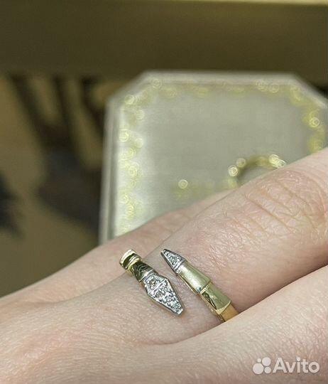 Золотой комплект с бриллиантами