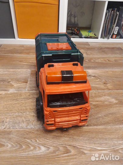 Игрушка грузовик