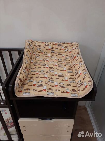 Детская кровать с пеленальным комодом