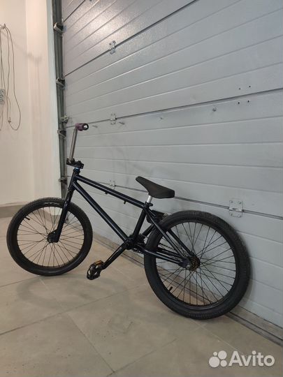 Трюковой велосипед BMX