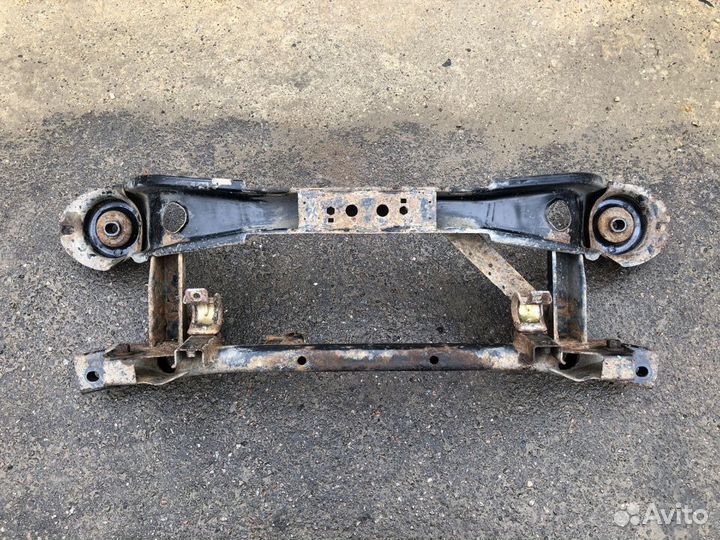 Задний подрамник Ford Focus 2 универсал