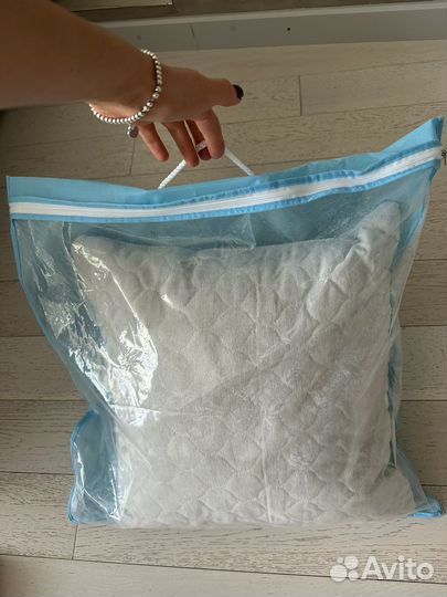 Подушка 50х50 новая