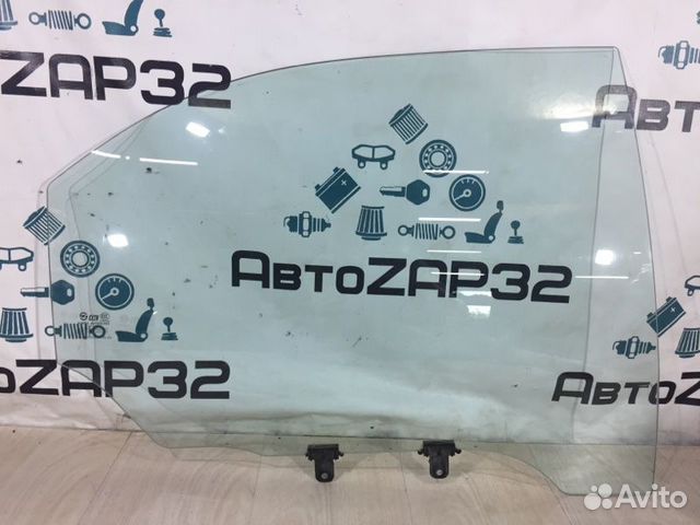 Стекло двери заднее правое Hyundai Sonata 5 EF