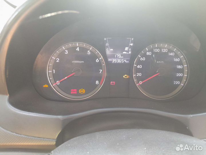 Hyundai Solaris 1.6 МТ, 2011, 393 654 км