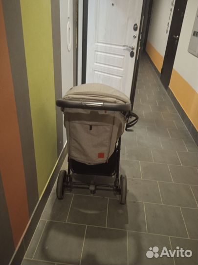 Прогулочная коляска carello bravo