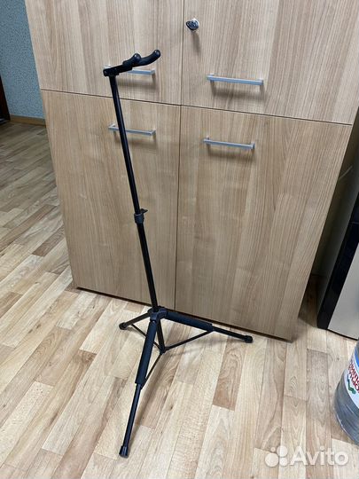 Стойка для гитары