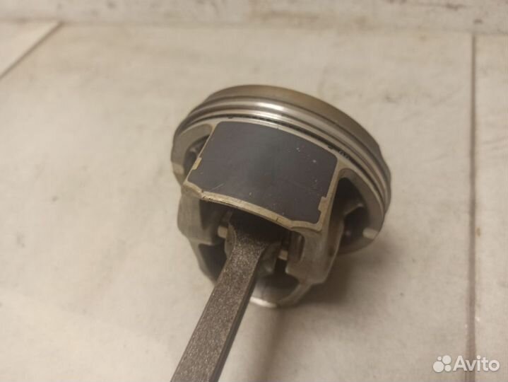 Поршень с шатуном 1330131101B0