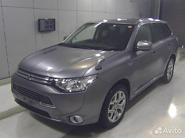 Подкрылок задний правый Mitsubishi Outlander Phev