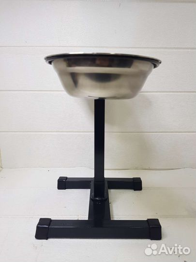 Подставка с мисками