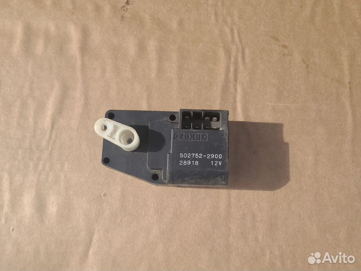 Моторчик заслонки отопителя Mitsubishi Lancer 9