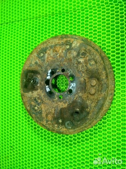 Механизм тормозного барабана правый Skoda Fabia 1