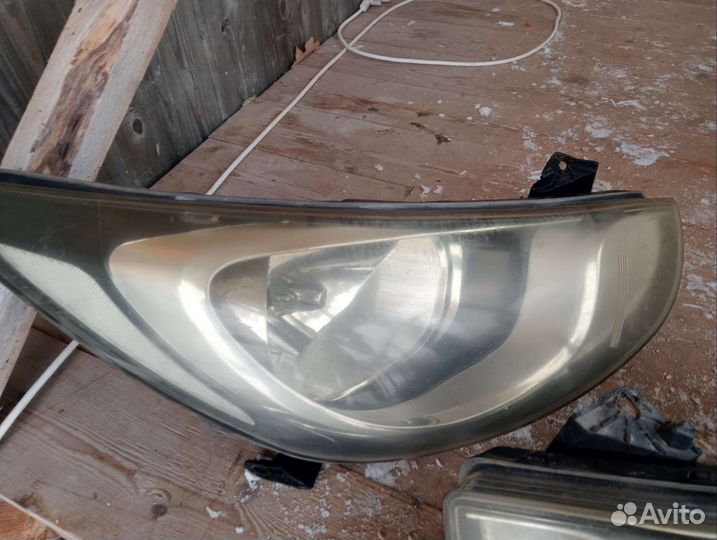 Фары на hyundai solaris 2013 года