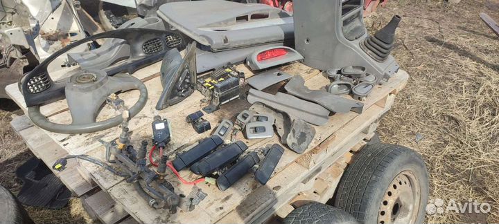 Kia Авелла салон