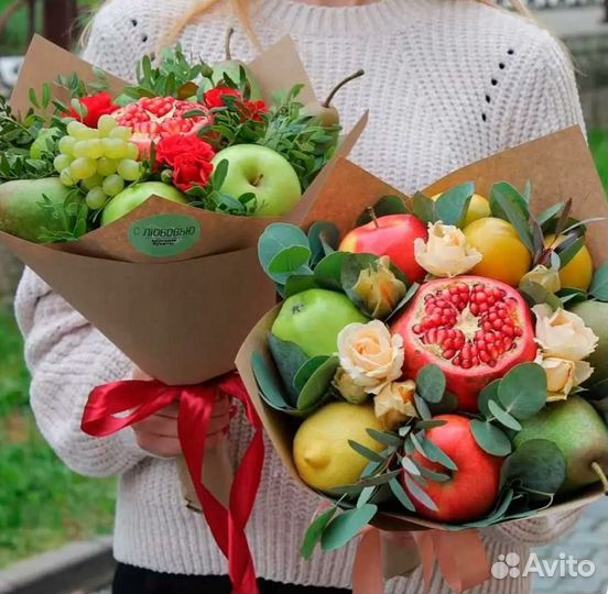 Букеты фруктовые и ягодные