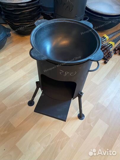 Казан чугунный с печкой