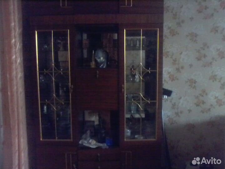 Отдам бесплатно старую мебель