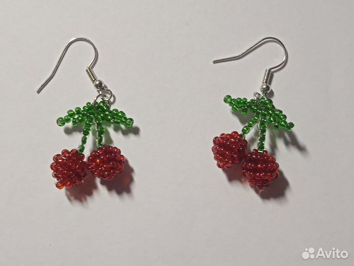 Сережки вишенки из бисера