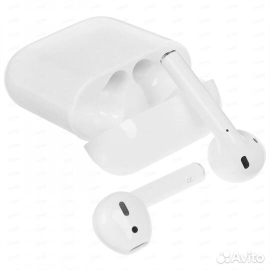 Apple AirPods 2 с зарядным футляром