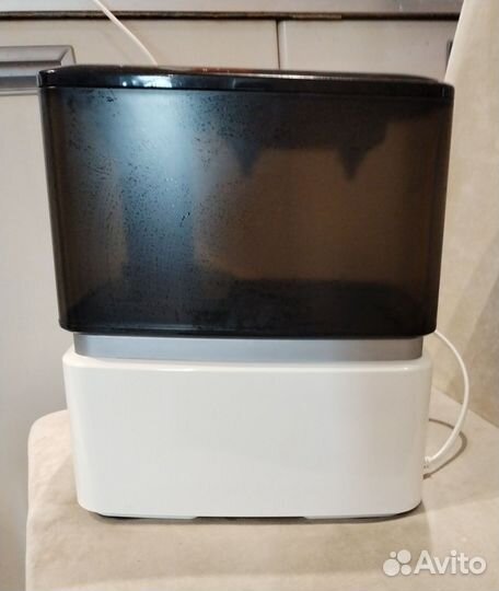 Увлажнитель Electrolux EHU-3515D