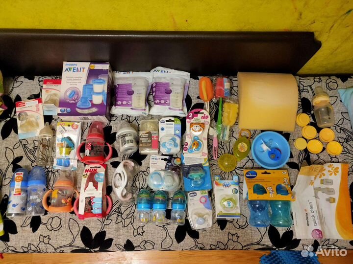 Принадлежности для новорожденного малыша мамы для