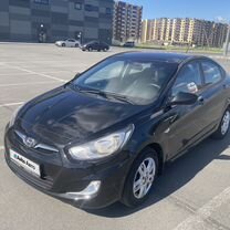 Hyundai Solaris 1.4 AT, 2012, 117 000 км, с пробегом, цена 960 000 руб.