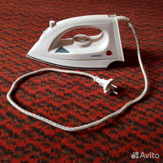 Утюг дорожный