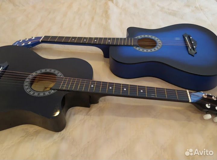 Акустическая гитара