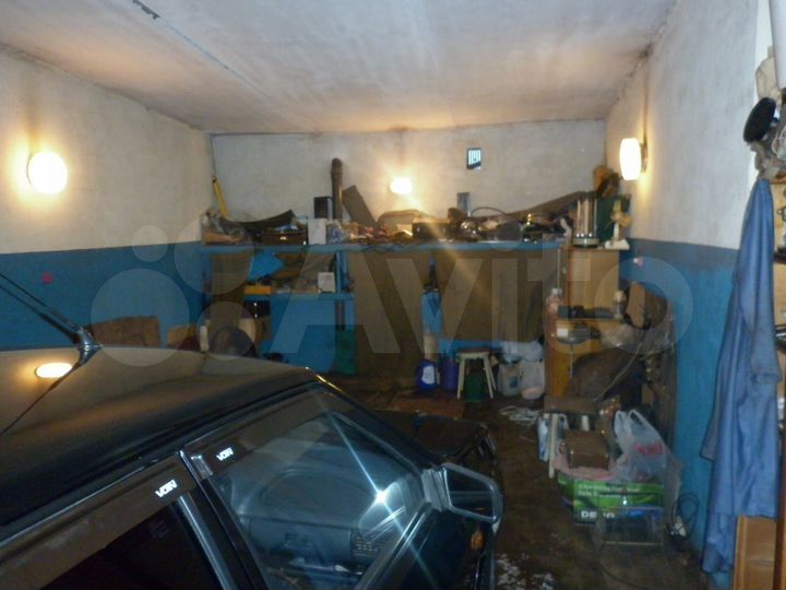 Гараж, > 30 м²