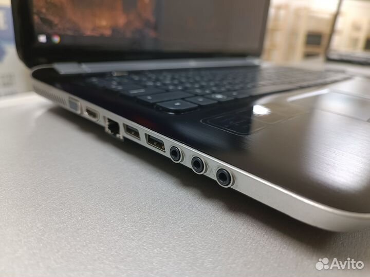 Игровой ноутбук HP 17.3 i5/6gb/HD 7400m gddr5/SSD