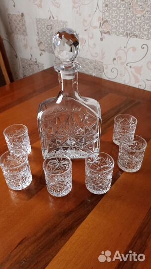 Набор графин и рюмки