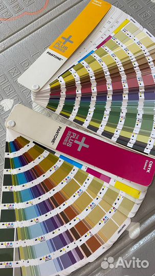 Pantone палитра