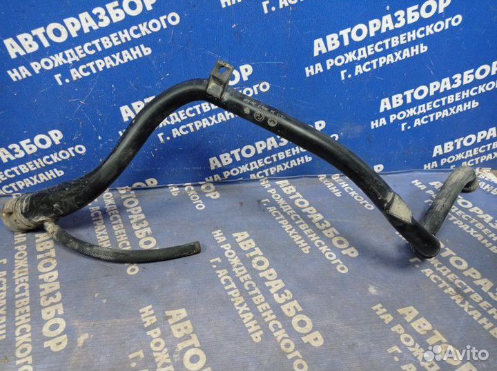 Заливная горловина бензобака Bmw E65 седан 2004