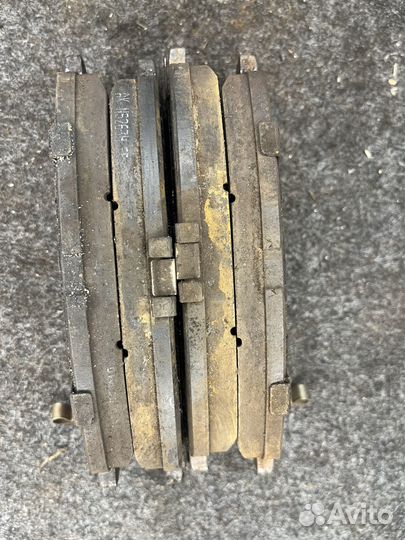 Тормозные колодки передние для mitsubishi outlande