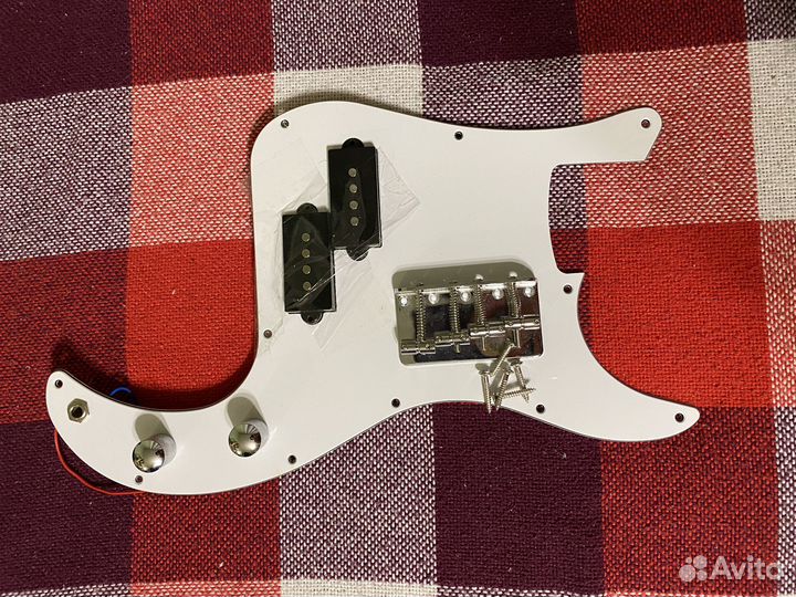 Запчасти для бас-гитары Precision