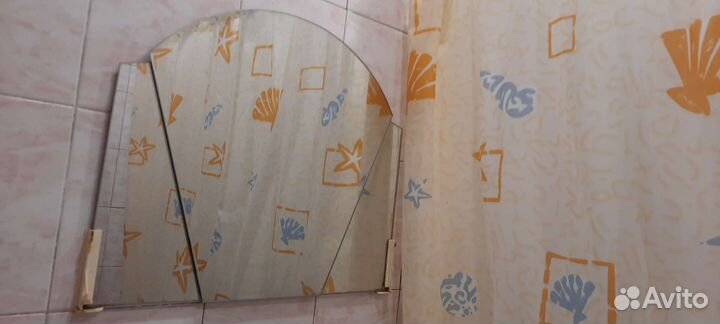 Зеркало настенное