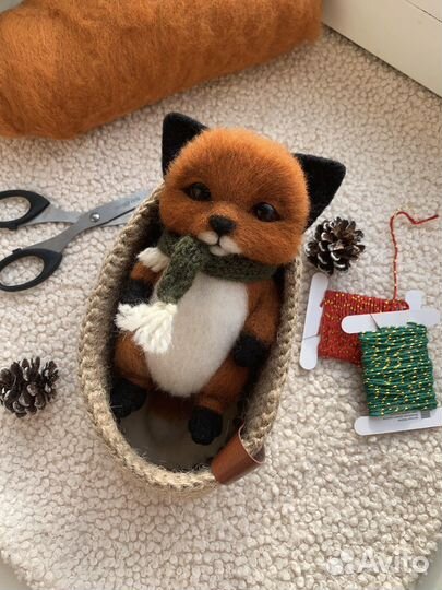 Игрушка лисенок из шерсти ручной работы