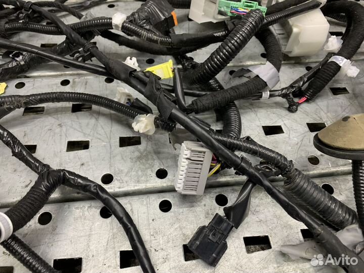 Nissan X-Trail T32 Проводка (коса) салонная