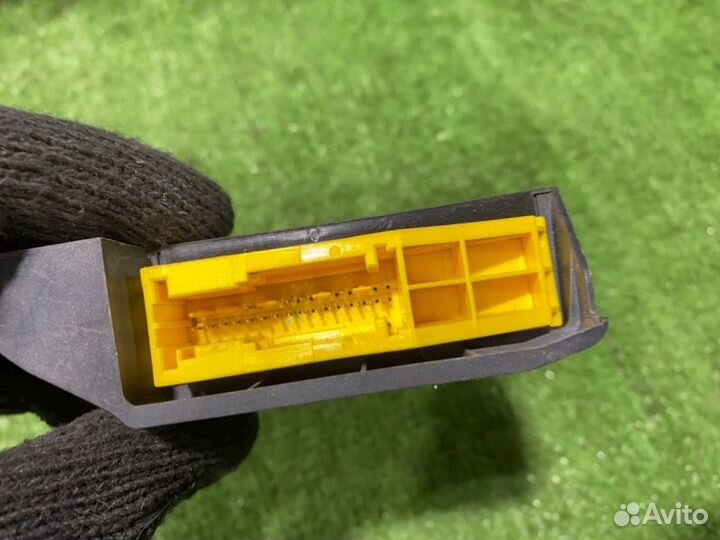 Блок управления SRS Лада Ларгус K4M 2013