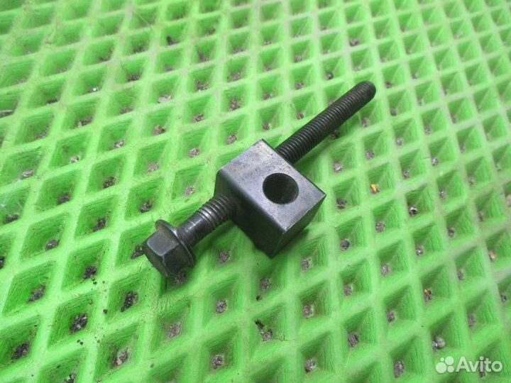 Болт натяжения ремня генератора Kia Rio 3 (UB\QB)