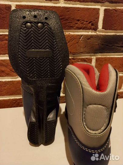 Лыжные ботинки детские 31 размер