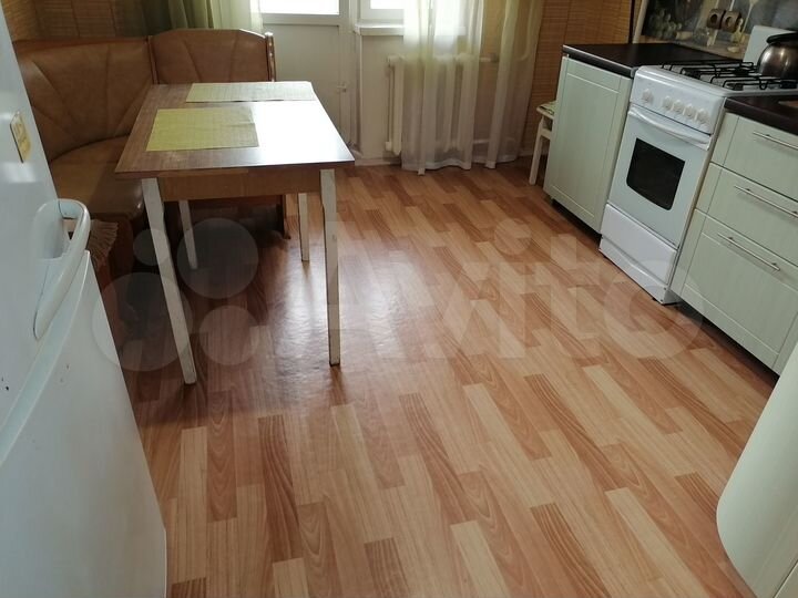 2-к. квартира, 60 м², 6/10 эт.