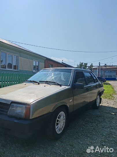 ВАЗ 21099 1.5 МТ, 2001, 200 000 км