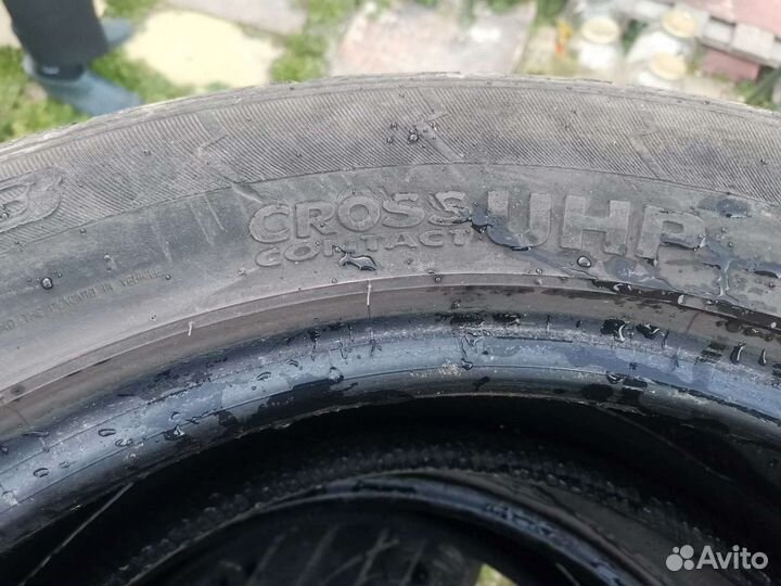 Continental ContiCrossContact UHP 225/55 R18 98