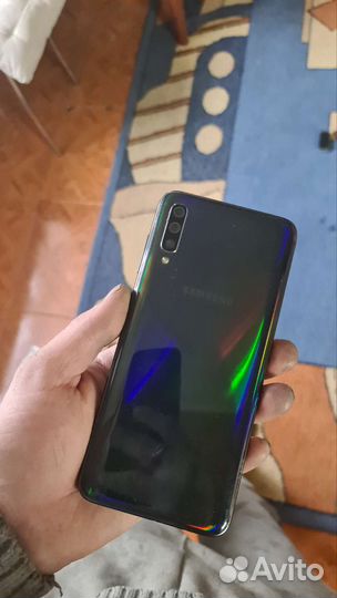 Samsung Galaxy A70, 8/128 ГБ
