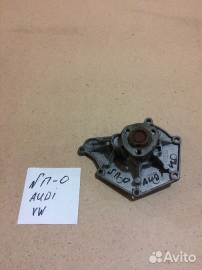 Помпа Volkswagen Jetta 06Е121005N