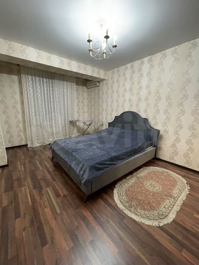 2-к. квартира, 70 м², 5/5 эт.