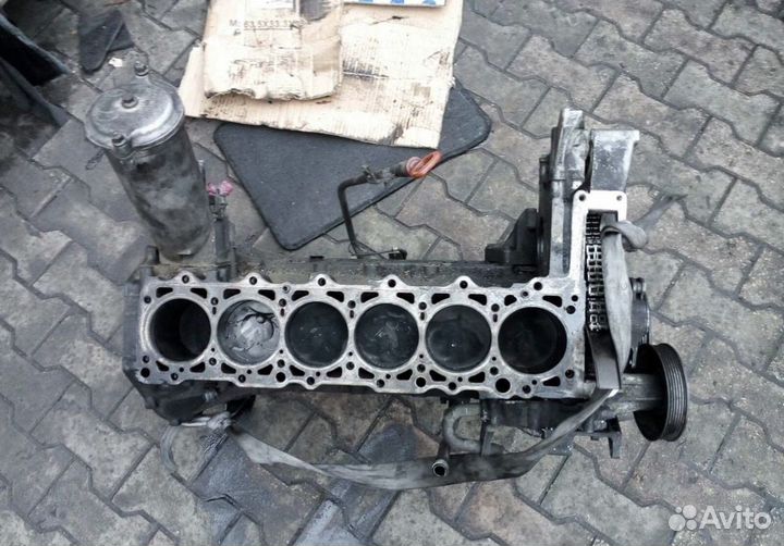 Блок двигателя Мерседес W140 3.5д ом 603