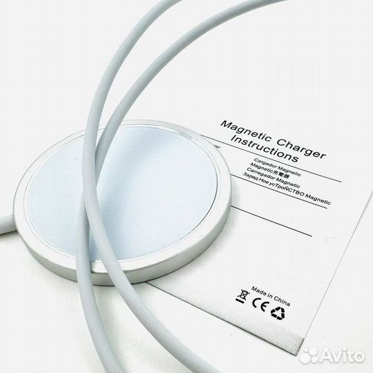 Беспроводная зарядка Apple MagSafe Charger